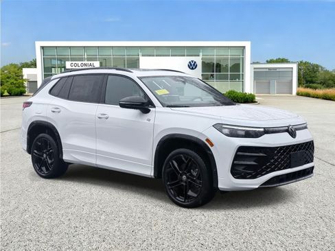 New 2026 Volkswagen Tiguan SE R-Line AWD/4WD image 7