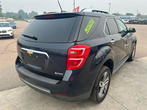 Used 2017 Chevrolet Equinox Premier w/ Enhanced Convenience Package FWD image 7
