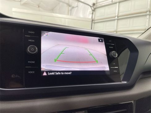 Used 2022 Volkswagen Taos SE image 24