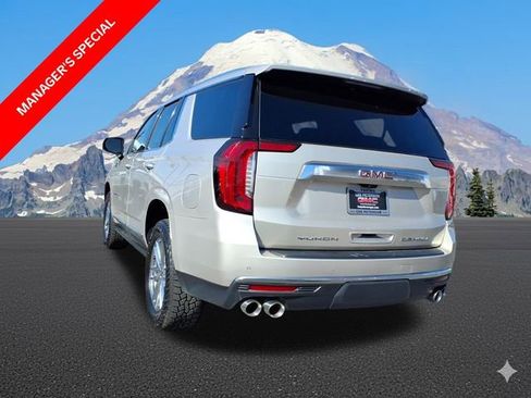 Used 2021 GMC Yukon Denali w/ Denali Premium Package image 4