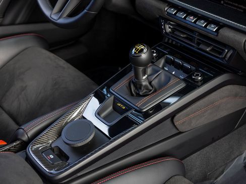 Certified 2024 Porsche 911 GT3 image 47