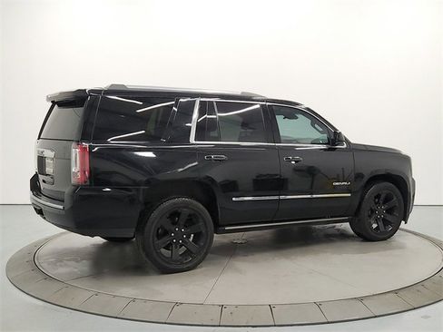 Used 2019 GMC Yukon Denali image 7