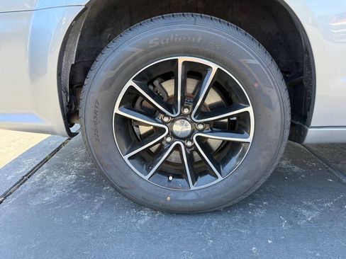 Used 2016 Dodge Grand Caravan SE FWD image 26