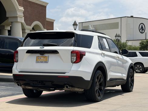 Certified 2023 Ford Explorer ST-Line w/ Class IV Trailer Tow Package RWD image 4
