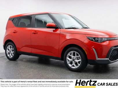 Used 2025 Kia Soul LX w/ LX Technology Package