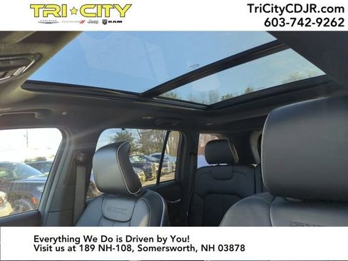 New 2025 Jeep Grand Cherokee Summit image 20
