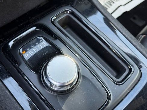Used 2023 Chrysler 300 S image 28