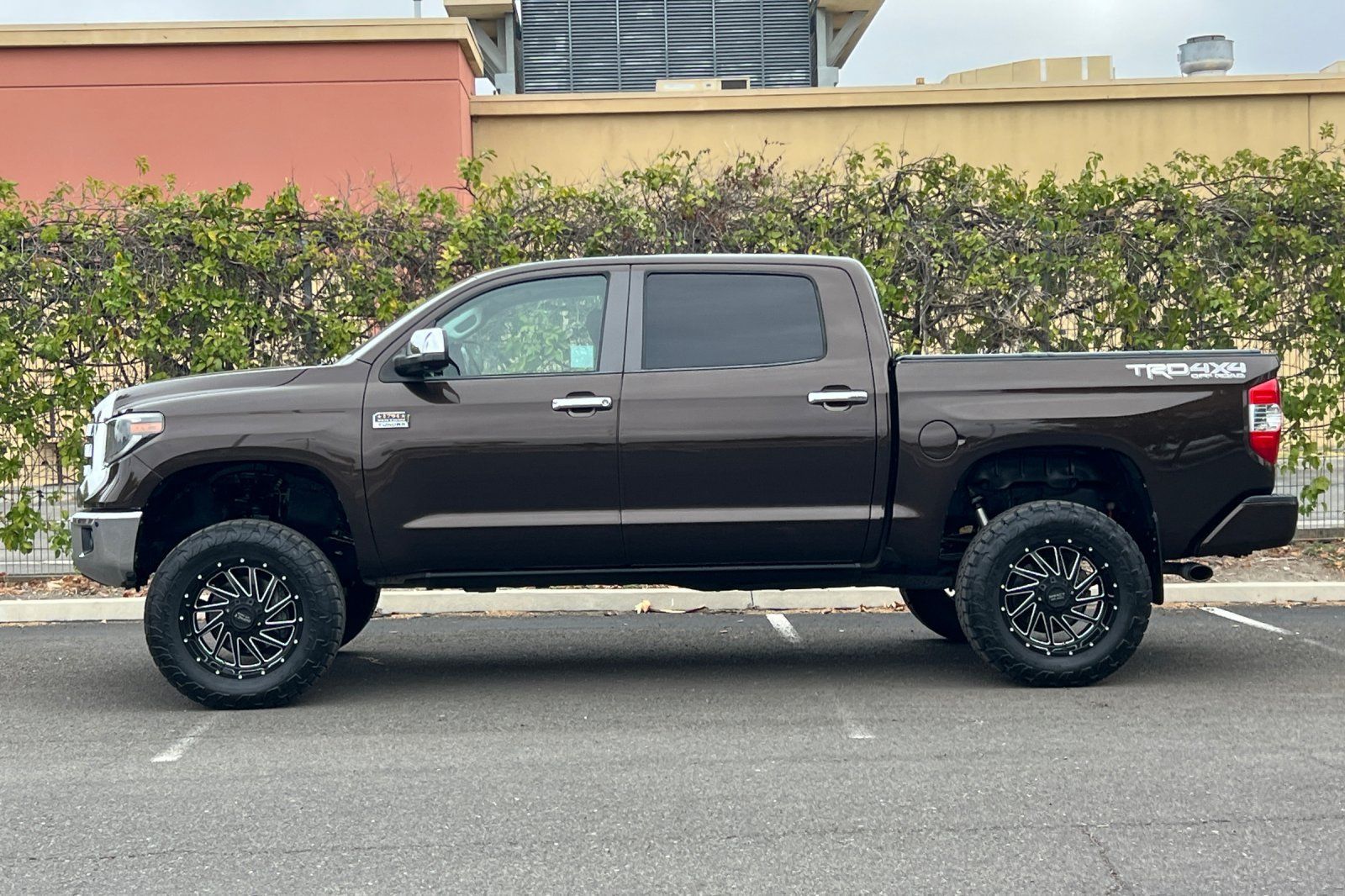 Used 2019 Toyota Tundra 1794 Edition AWD/4WD image 7