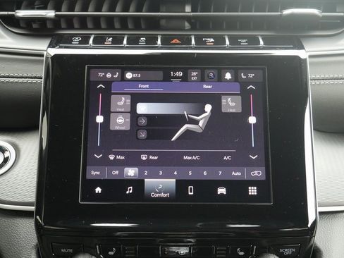 New 2025 Jeep Grand Cherokee L Altitude image 22