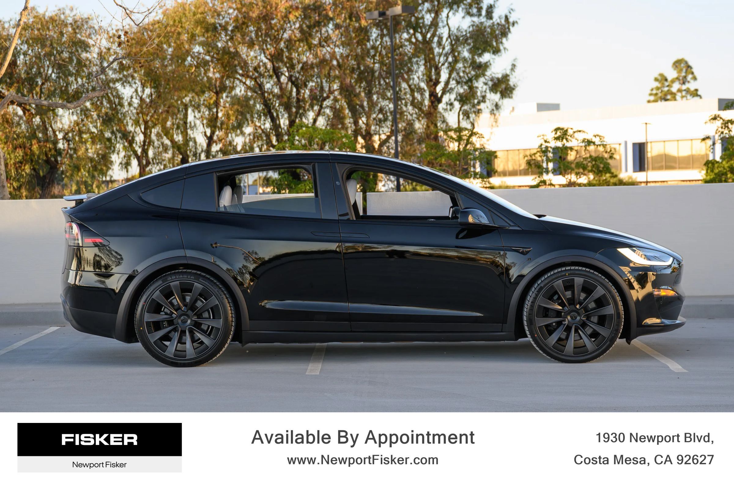 Used 2022 Tesla Model X AWD/4WD image 2