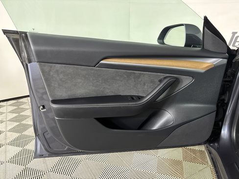 Used 2023 Tesla Model 3 Standard Range RWD image 7