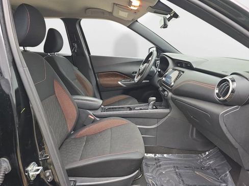 Used 2023 Nissan Kicks SR w/ Interior Electronics Package FWD image 35