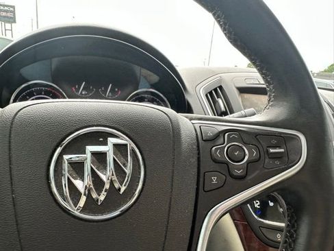 Used 2017 Buick Regal Premium w/ Driver Confidence Package #1 FWD image 35