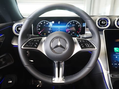 Used 2024 Mercedes-Benz CLE 300 4MATIC Cabriolet image 18