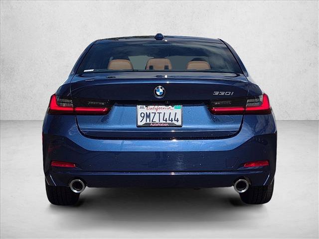 Used 2024 BMW 330i Sedan w/ Premium Package RWD image 6
