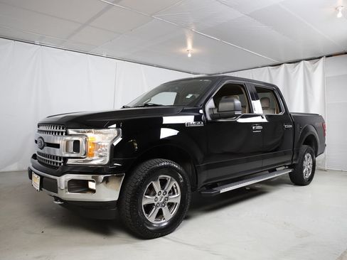 Used 2018 Ford F150 XLT w/ Equipment Group 302A Luxury AWD/4WD image 23