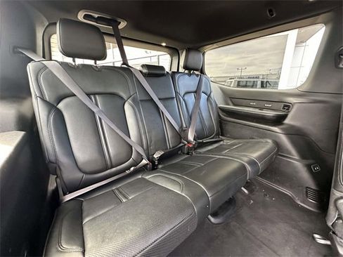 Used 2022 Jeep Wagoneer Series III w/ Convenience Group I image 32