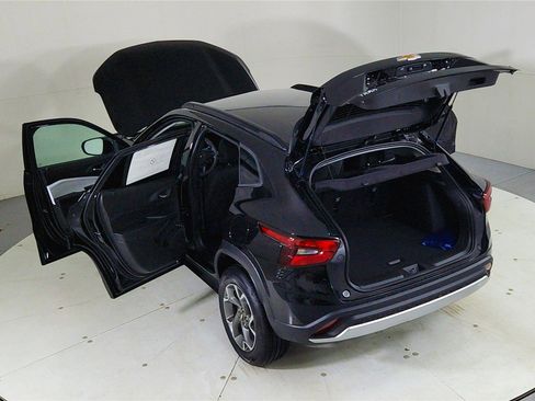 New 2026 Chevrolet Trax LT image 26