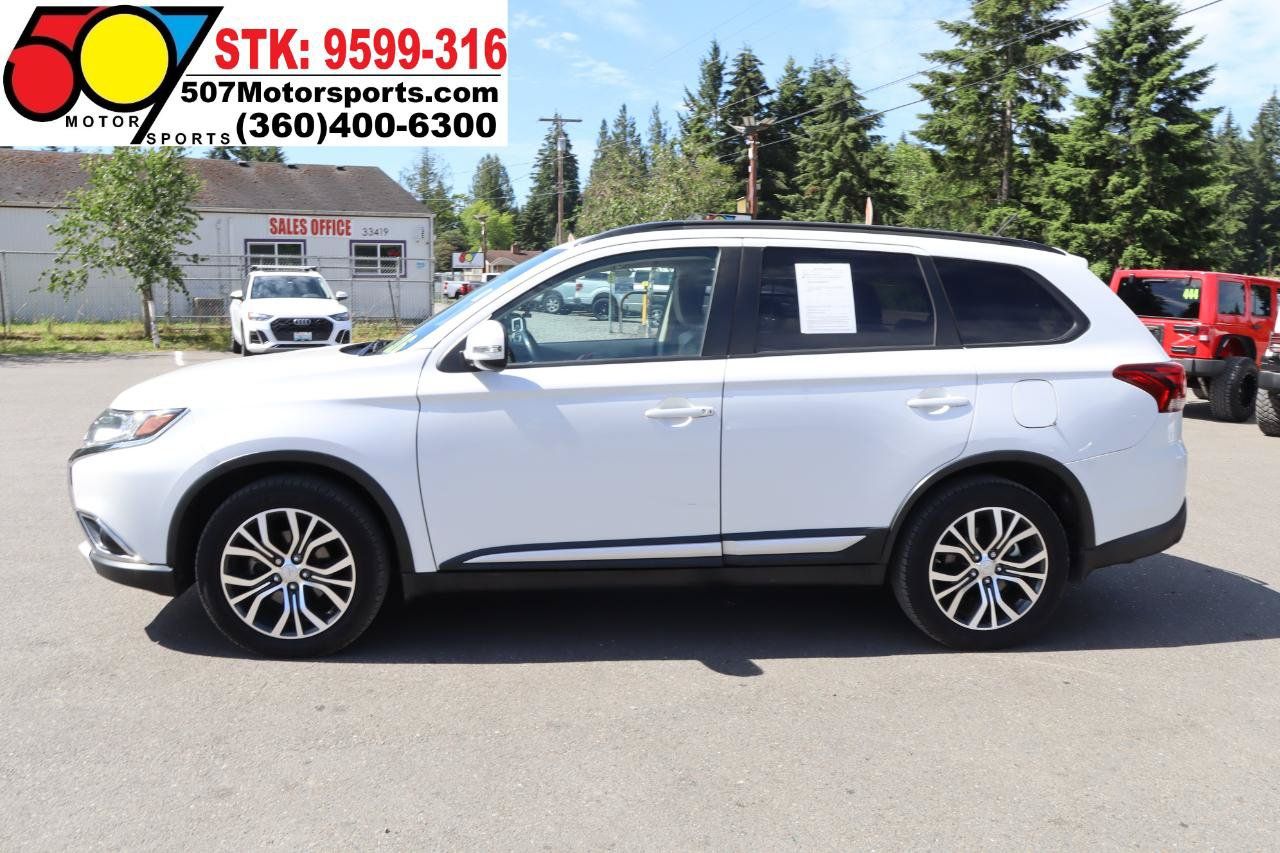 Used 2016 Mitsubishi Outlander SEL AWD/4WD image 3