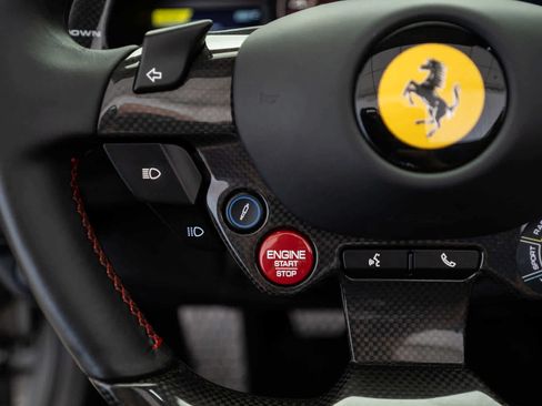 Used 2022 Ferrari 812 GTS RWD image 23