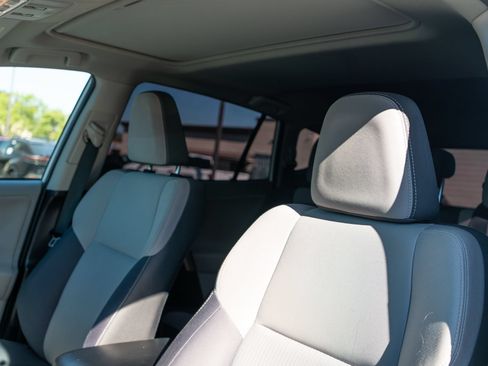 Used 2013 Toyota RAV4 XLE AWD/4WD image 27