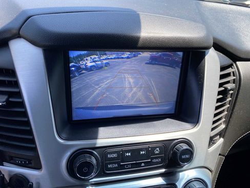 Used 2019 GMC Yukon SLT image 17