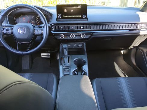 Used 2024 Honda Civic Sport image 16