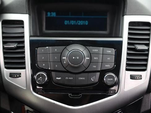 Used 2013 Chevrolet Cruze LT FWD image 33