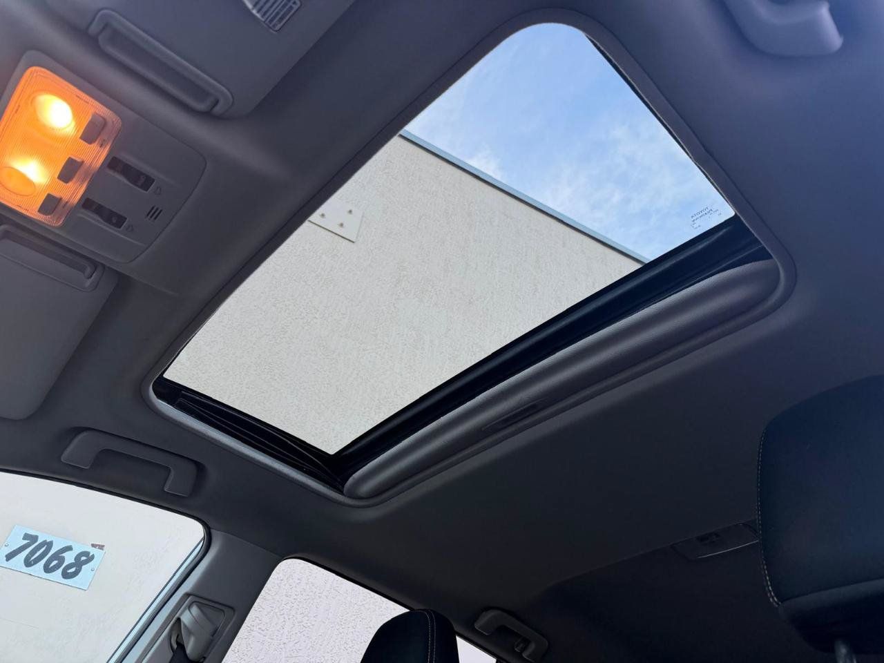 Used 2015 Toyota RAV4 XLE FWD image 18