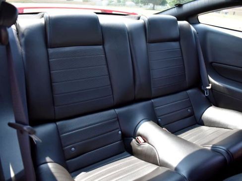 Used 2006 Ford Mustang GT image 26
