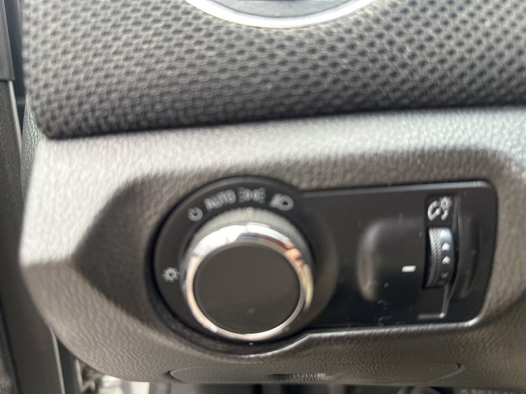 Used 2011 Chevrolet Cruze LT FWD image 15