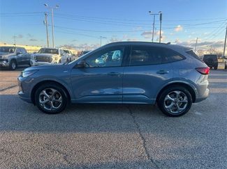 Used 2024 Ford Escape ST-Line w/ Tech Pack #1 video 2