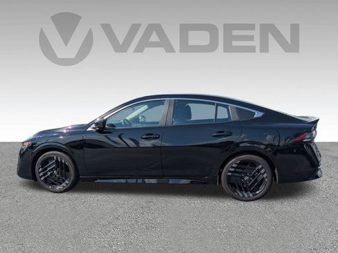 Used 2026 Nissan Sentra SR w/ Floor Mat Package FWD image 28
