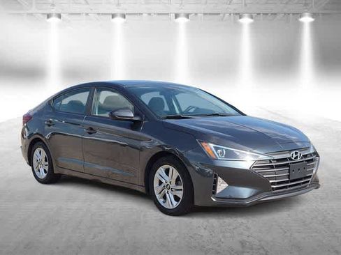 Used 2020 Hyundai Elantra SEL FWD image 2