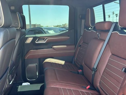 Used 2025 GMC Sierra 1500 Denali Ultimate AWD/4WD image 22