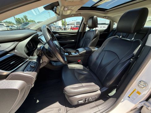 Used 2019 Buick LaCrosse Essence w/ Sun and Shade Package AWD/4WD image 11