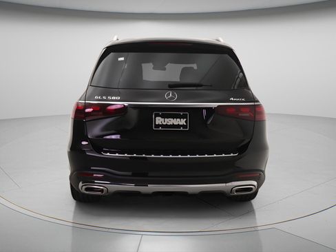 New 2026 Mercedes-Benz GLS 580 4MATIC image 3