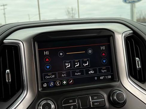 Used 2019 Chevrolet Silverado 1500 LTZ image 27