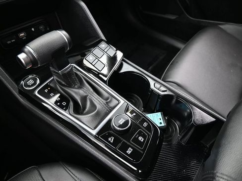 Used 2025 Kia Sportage EX image 26