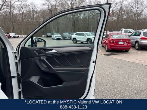 Certified 2023 Volkswagen Tiguan SE w/ Panoramic Sunroof Package image 27