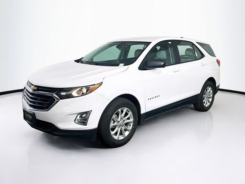 Used 2021 Chevrolet Equinox LS w/ LPO, Floor Liner Package FWD image 3