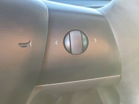 Used 2024 Tesla Model Y Long Range image 17