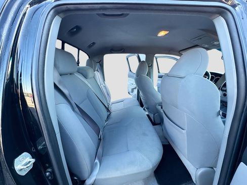 Used 2011 Toyota Tacoma PreRunner w/ TRD Sport Pkg image 22