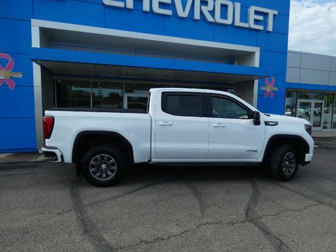 Certified 2024 GMC Sierra 1500 AT4 w/ Technology Package AWD/4WD image 2