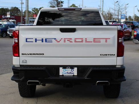 Used 2020 Chevrolet Silverado 1500 Custom Trail Boss w/ Custom Convenience Package image 3