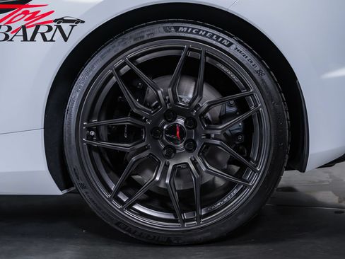 Used 2024 Chevrolet Corvette Z06 RWD image 25