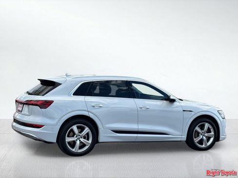 Used 2019 Audi e-tron Premium Plus AWD/4WD image 5