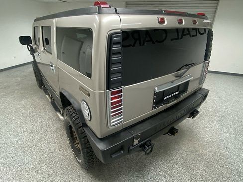 Used 2005 HUMMER H2 w/ Preferred Equipment Group image 7