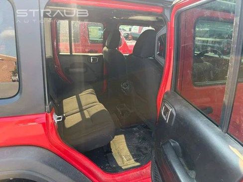 Used 2022 Jeep Wrangler Unlimited Sport w/ Cold Weather Group AWD/4WD image 4