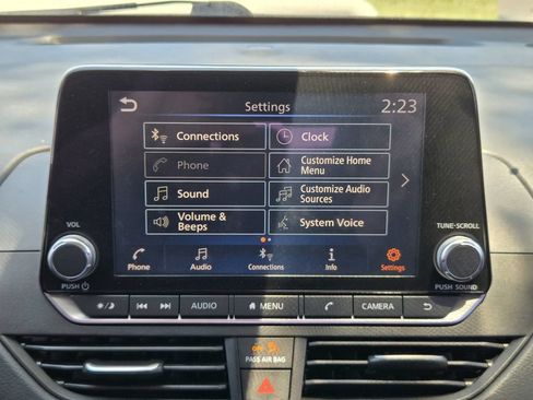 Used 2022 Nissan Altima 2.5 SR w/ Midnight Edition Package FWD image 12